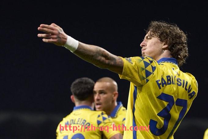 华体会hth登录入口-德甲联赛中来自东德的球队有哪些?历史背景详解